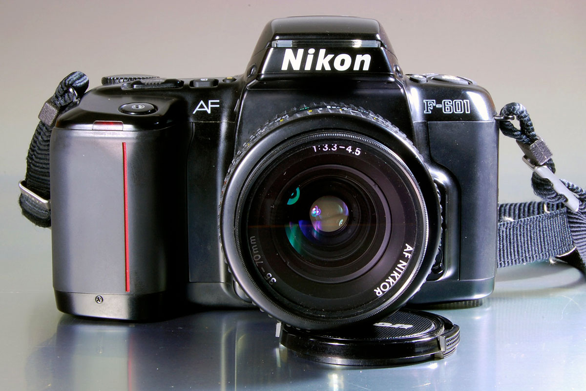 Nikon F601